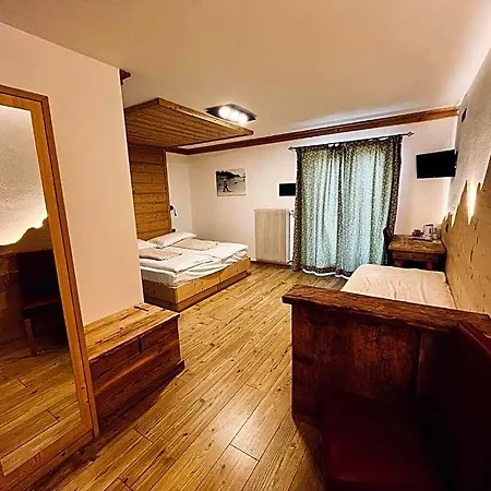 Col Da La Hotel 2*